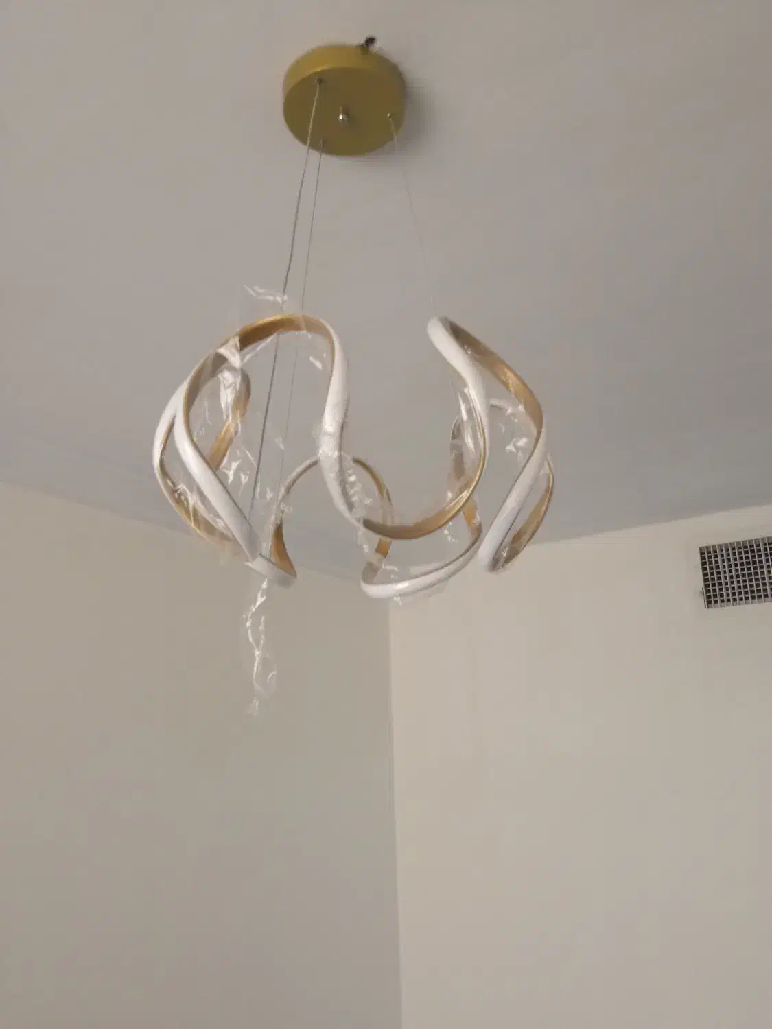 لوستر کنترلی مدرن|لوستر و چراغ آویز|قم, انسجام|دیوار