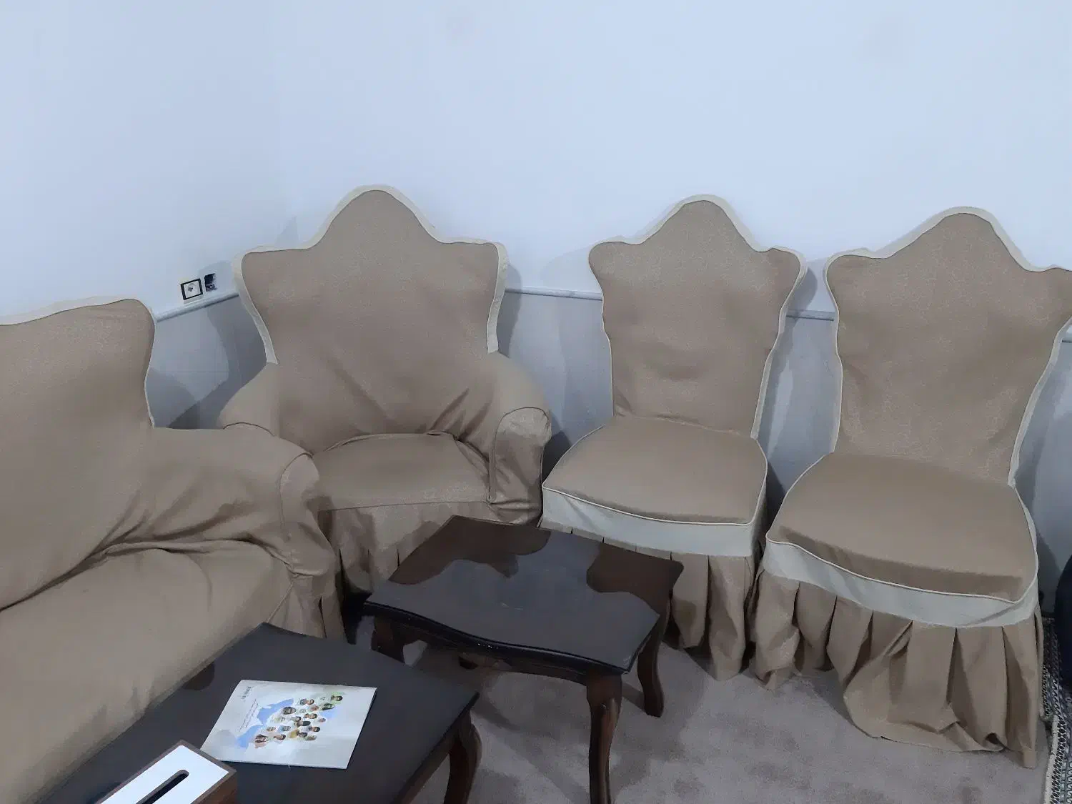 مبل ۹نفره|مبلمان خانگی و میز عسلی|قم, نیروگاه|دیوار