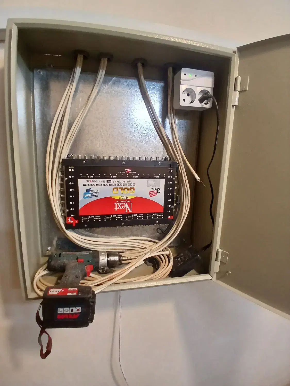 نصاب آنتن و گردالی (اجرای انتن مرکزی)|خدمات پیشه و مهارت|یزد, |دیوار