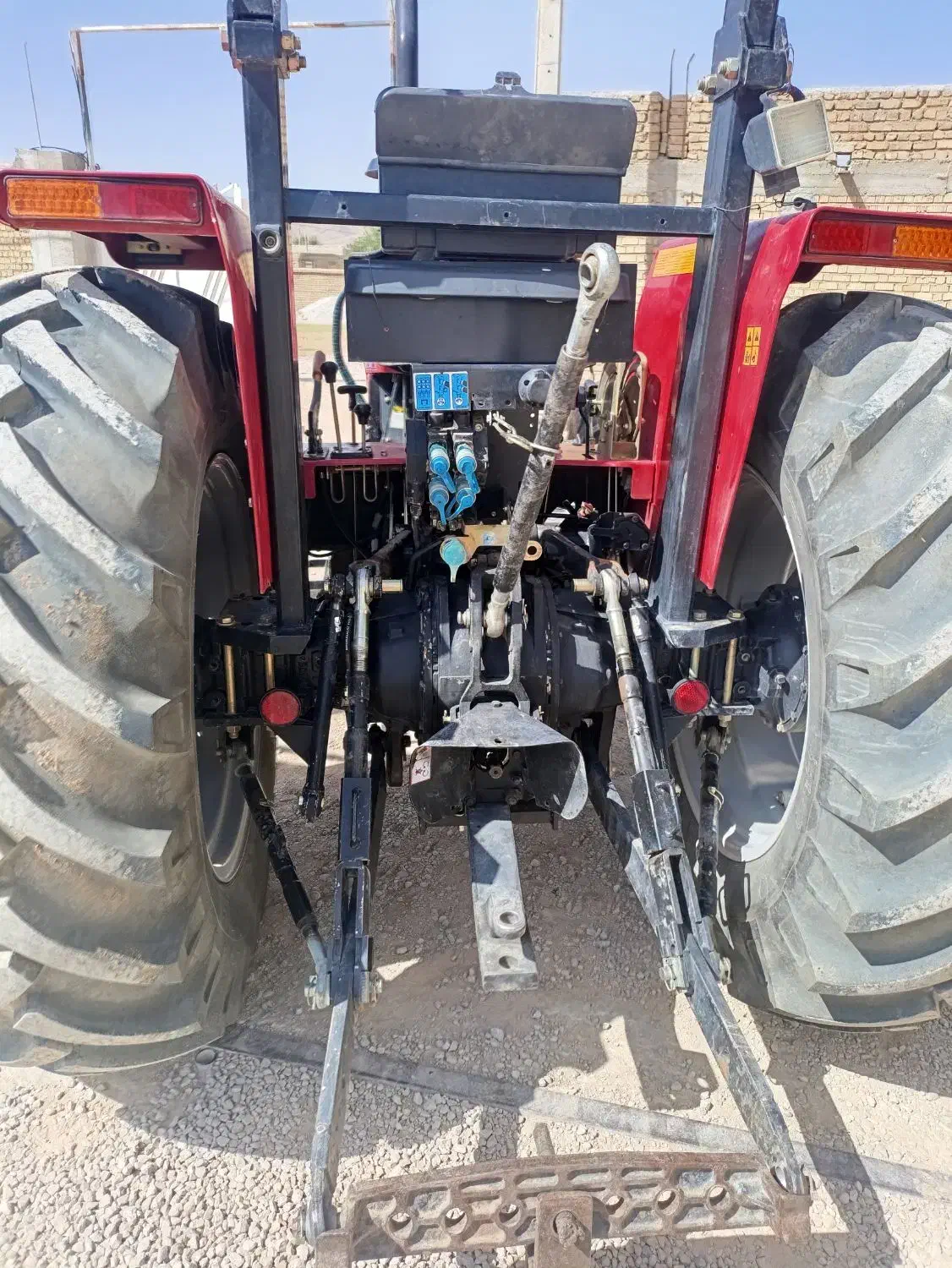 مشابه صفر نیاز ب تعریف نداره|خودرو سنگین|اقلید, |دیوار