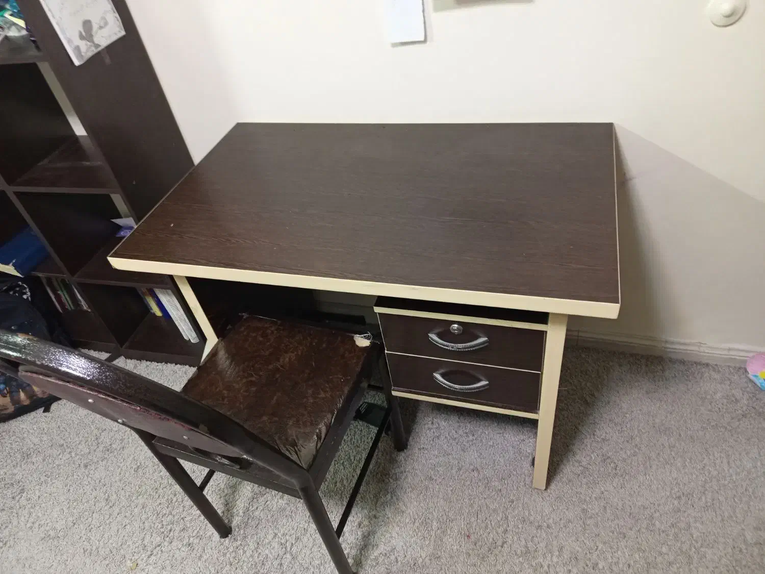 میز و صندلی|میز تحریر و کامپیوتر|تهران, اختیاریه|دیوار