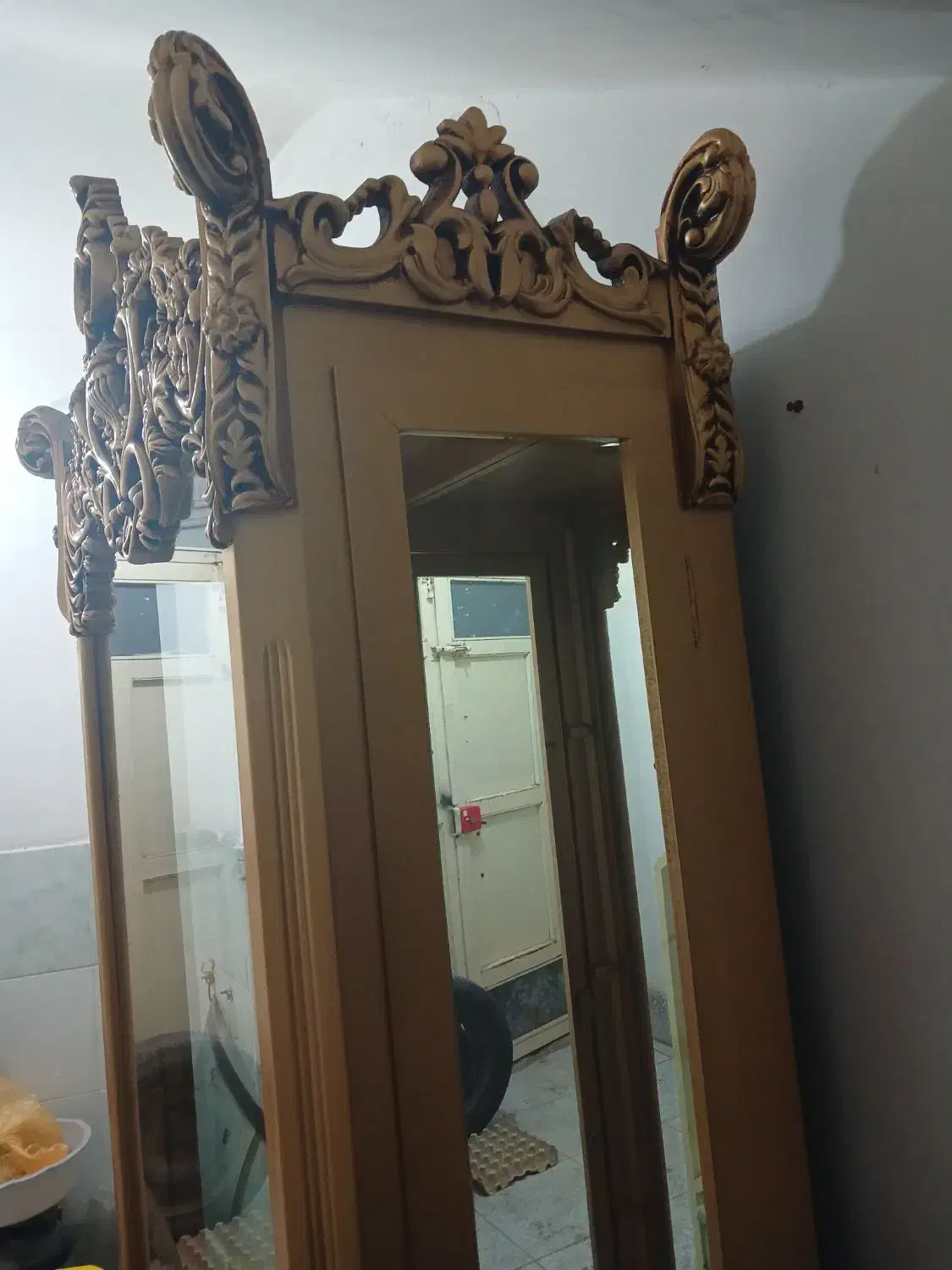 بوفه چوبی در حد نو|بوفه، ویترین، کنسول|اسکو, |دیوار