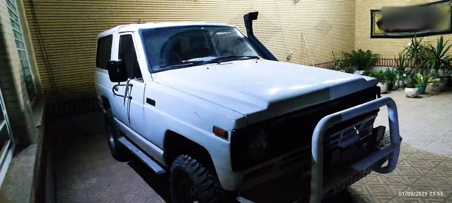 پاترول دو در سفید مدل 71 بدون پوسیدگی|خودرو سواری و وانت|یزد, |دیوار