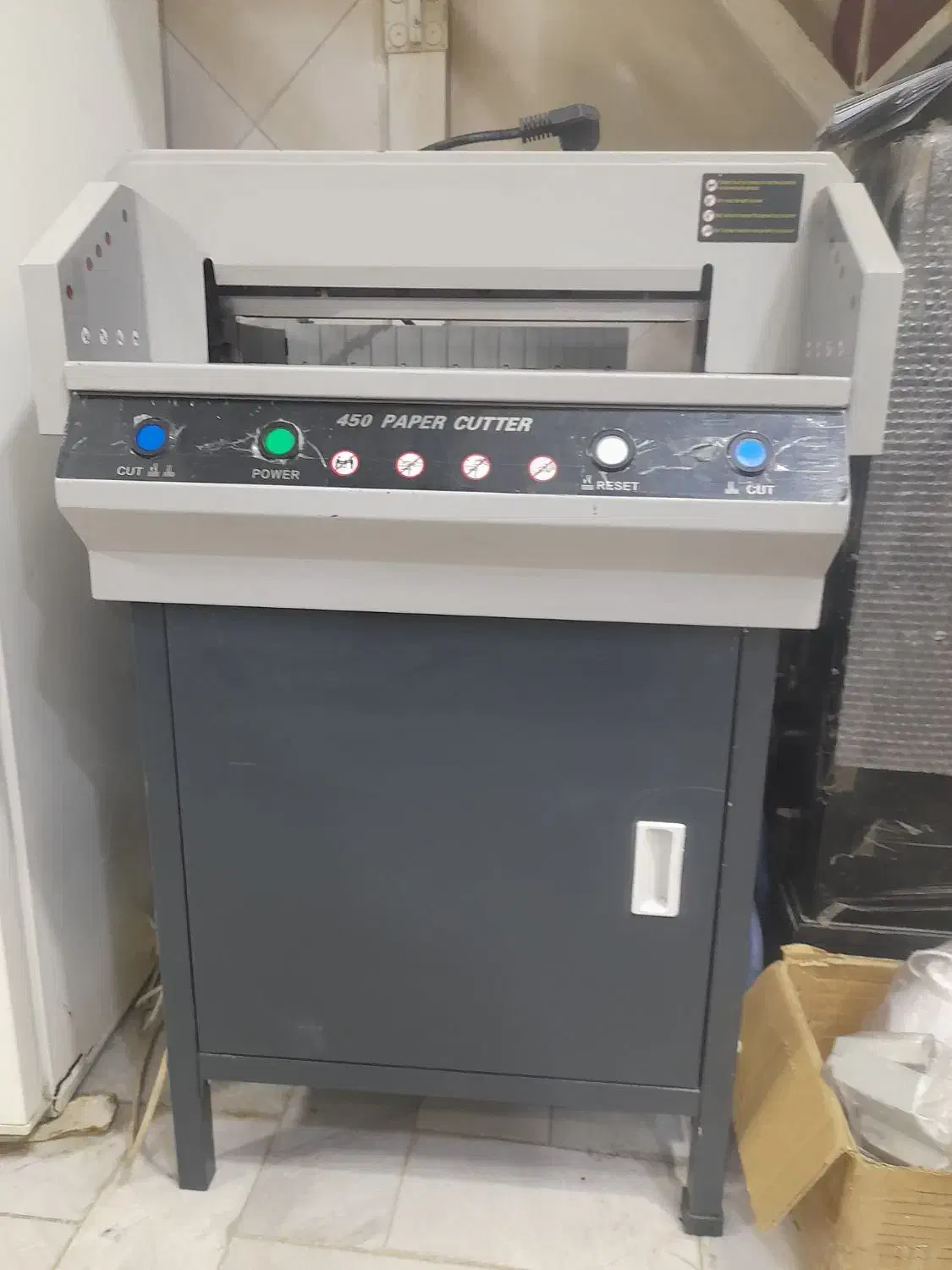 ریکو 8001/کونیکا 552/کاتر برقی،پانچ،صحافی چسب گرم|پرینتر، اسکنر، کپی، فکس|تهران, فلسطین (میدان انقلاب)|دیوار