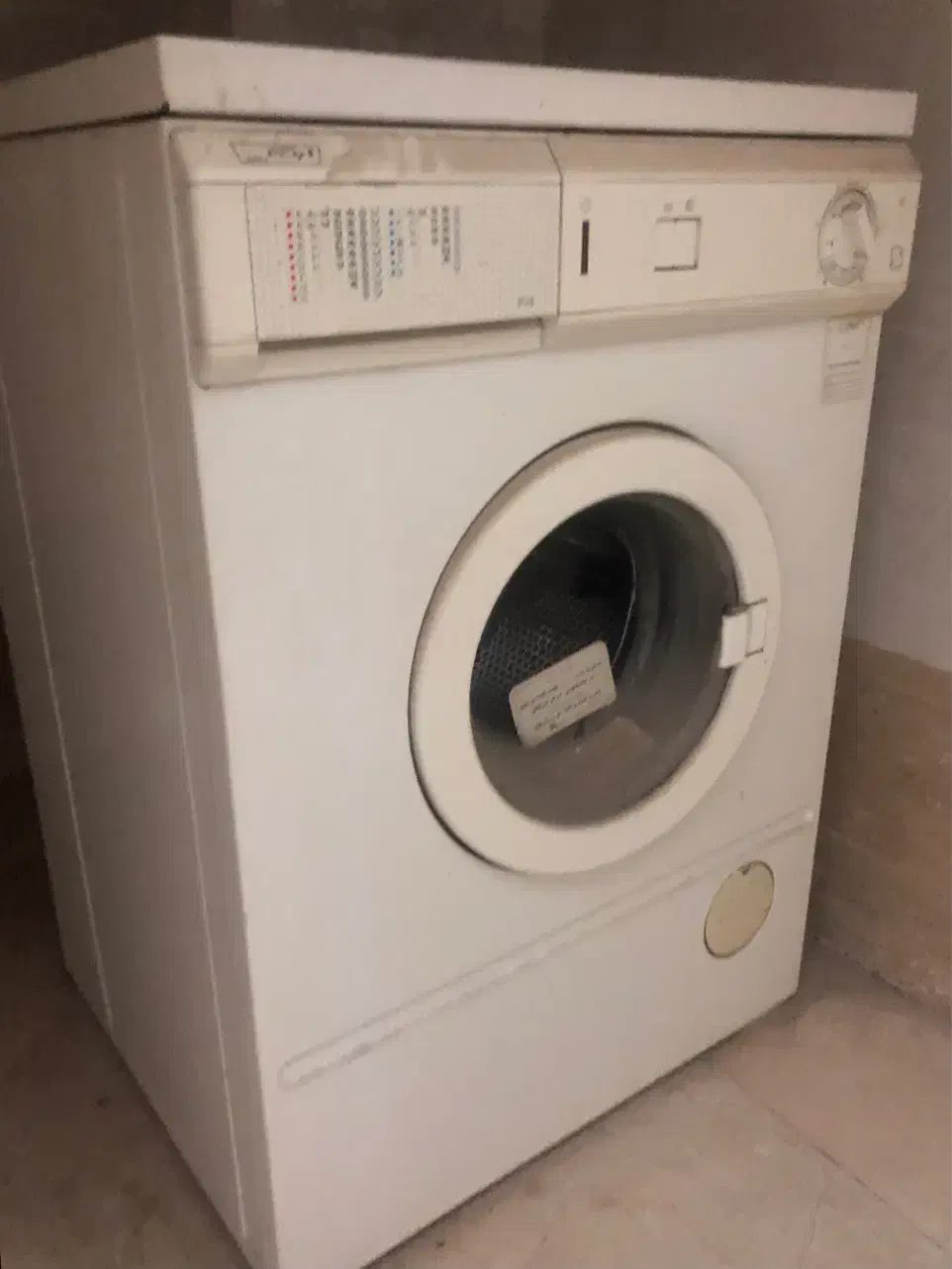 لباسشویی ارج سالم|ماشین لباسشویی و خشک‌کن لباس|میانه, |دیوار