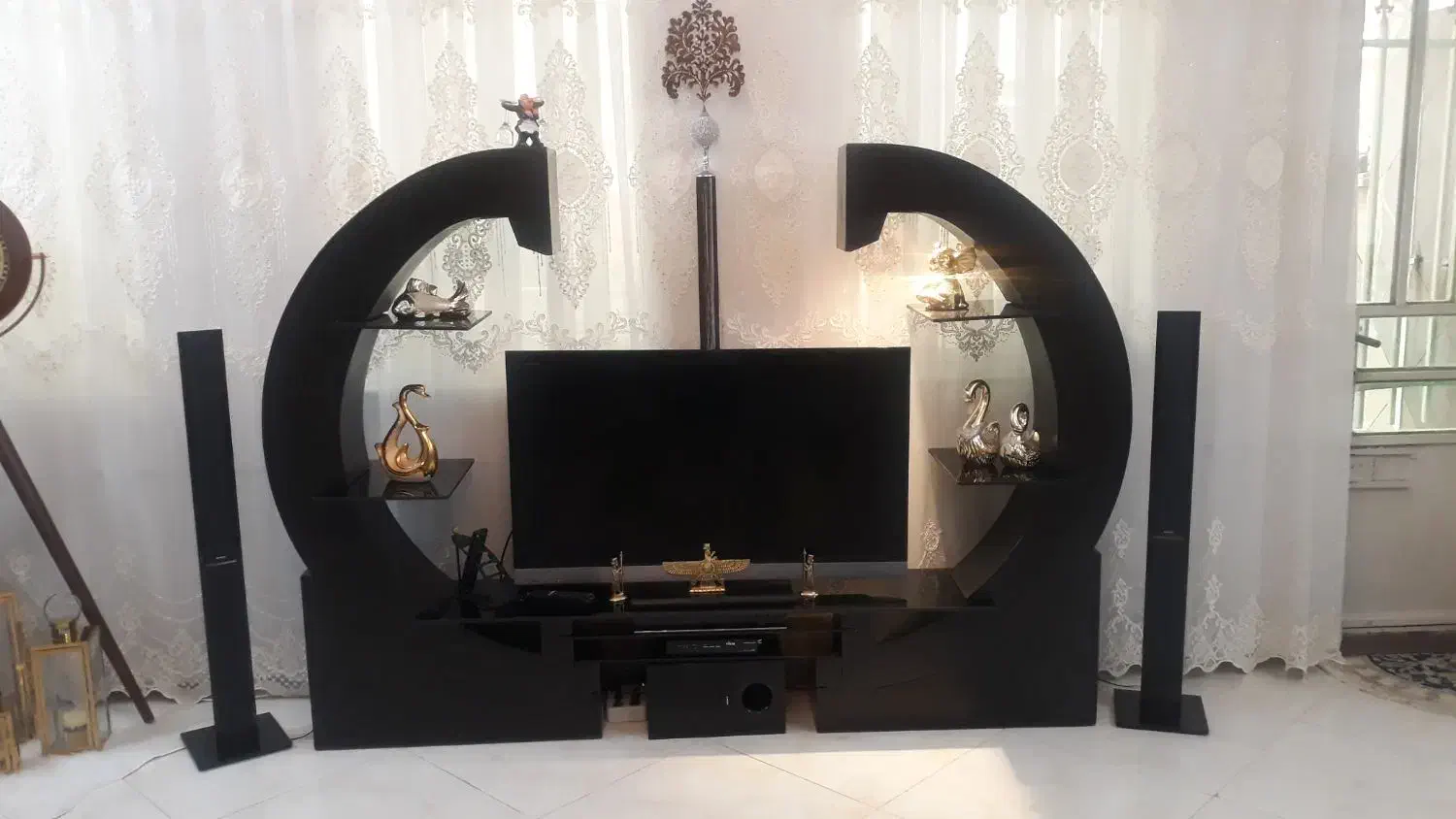 مقداری لوازم منزل|میز و صندلی غذاخوری|بروجرد, |دیوار