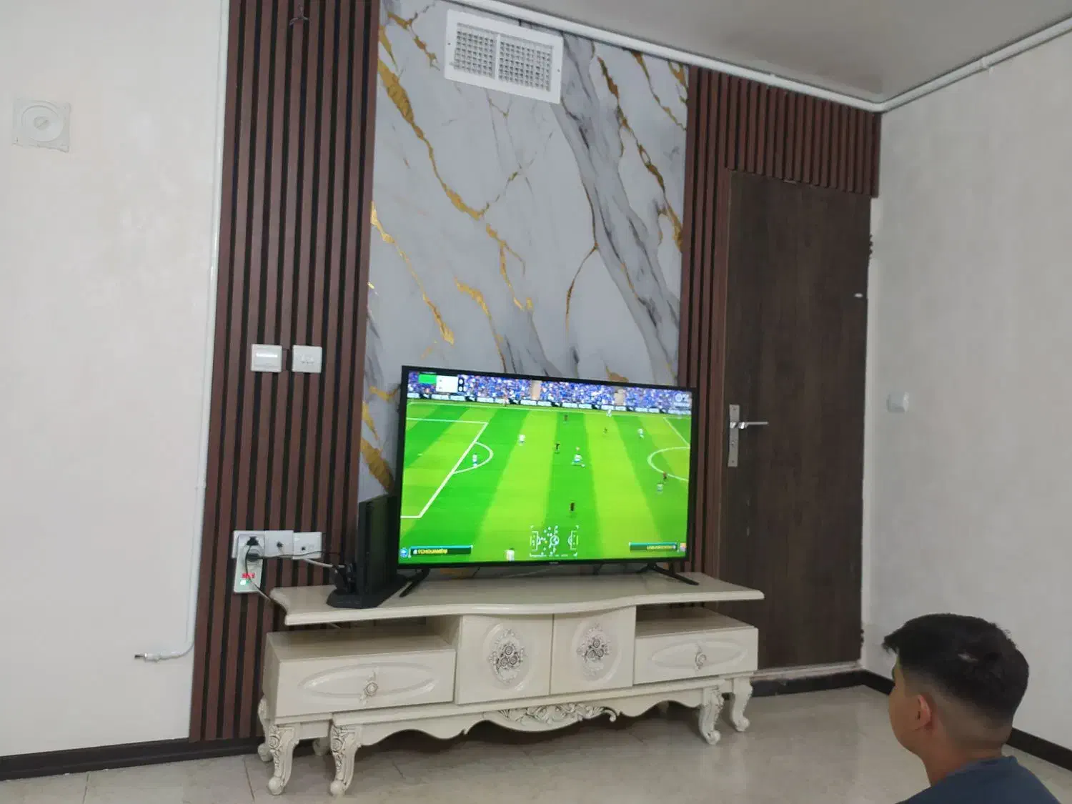 دکوراسیون داخلی هخامنش|خدمات پیشه و مهارت|اشتهارد, |دیوار