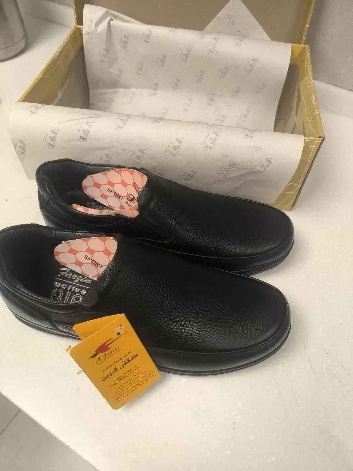 دو جفت کفش چرم فرزین با کفی آنتی باکتریال|کیف، کفش، کمربند|تهران, امانیه|دیوار