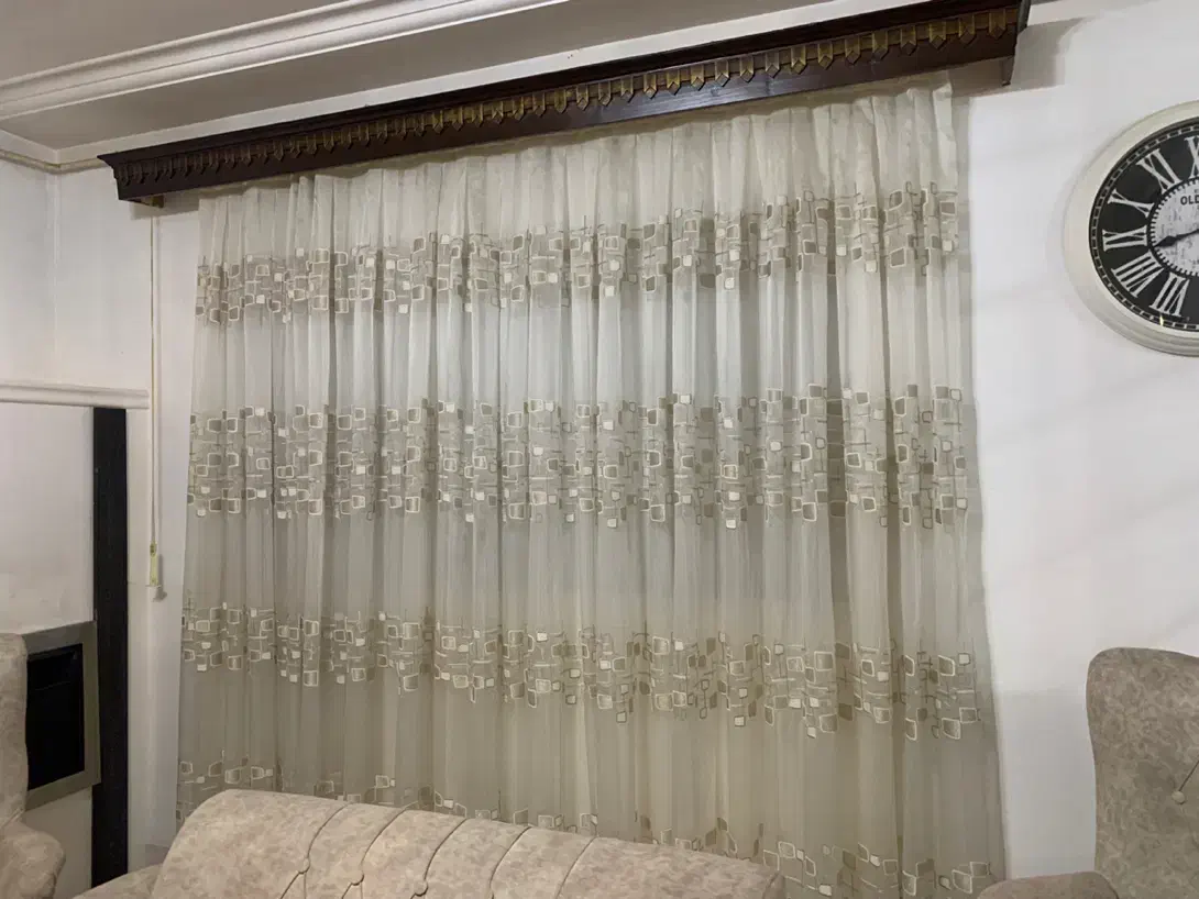 پرده|پرده، رانر، رومیزی|لاهیجان, قیام|دیوار