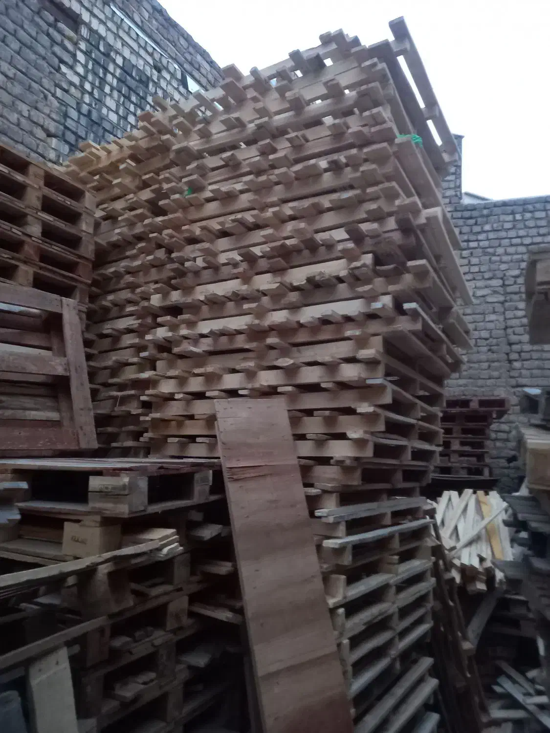 خرید و فروش پالت چوبی|عمده‌فروشی|قم, گلزار|دیوار