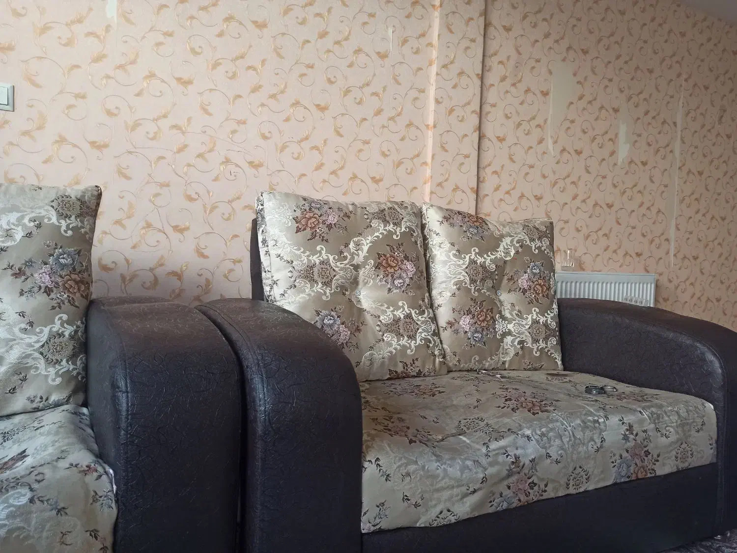 فروش مبل راحتی دسته دوم ۷ نفره|مبلمان خانگی و میز عسلی|شیراز, درکی|دیوار