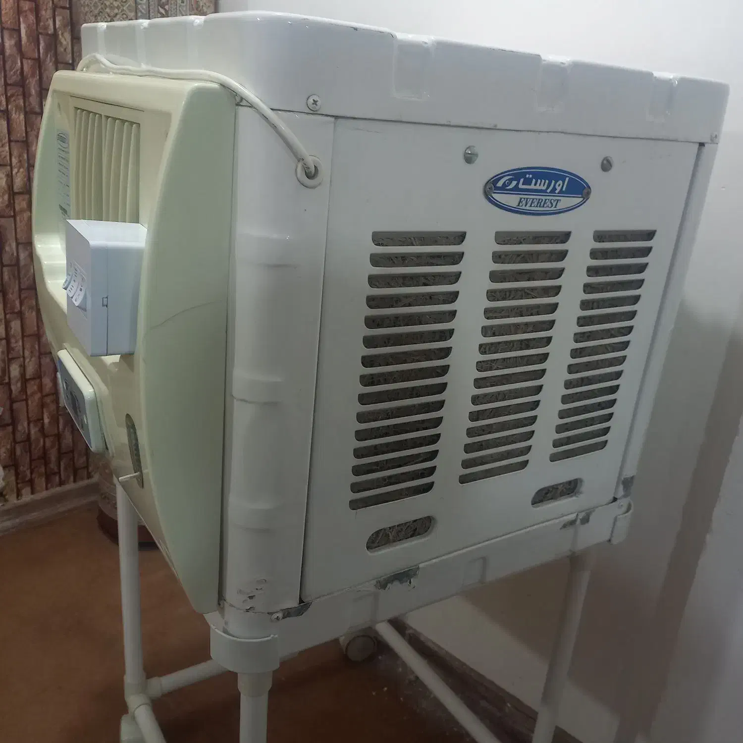 کولر آبی|کولر آبی|سهند, |دیوار