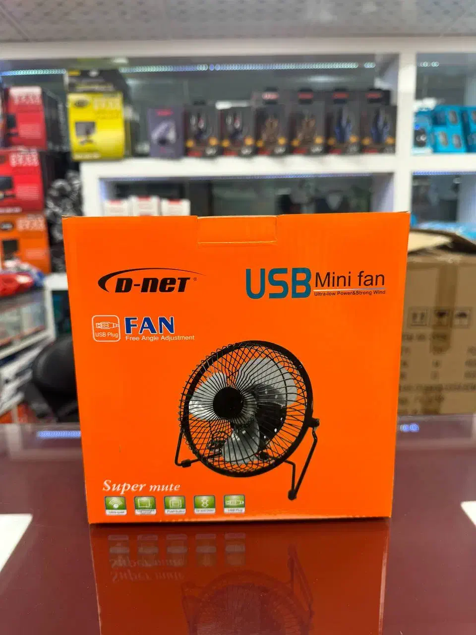 پنکه usb فلزی قابلیت روشن شدن با موبایل و پاوربانک|پنکه و تصفیه‌کنندهٔ هوا|سبزوار, قائم|دیوار