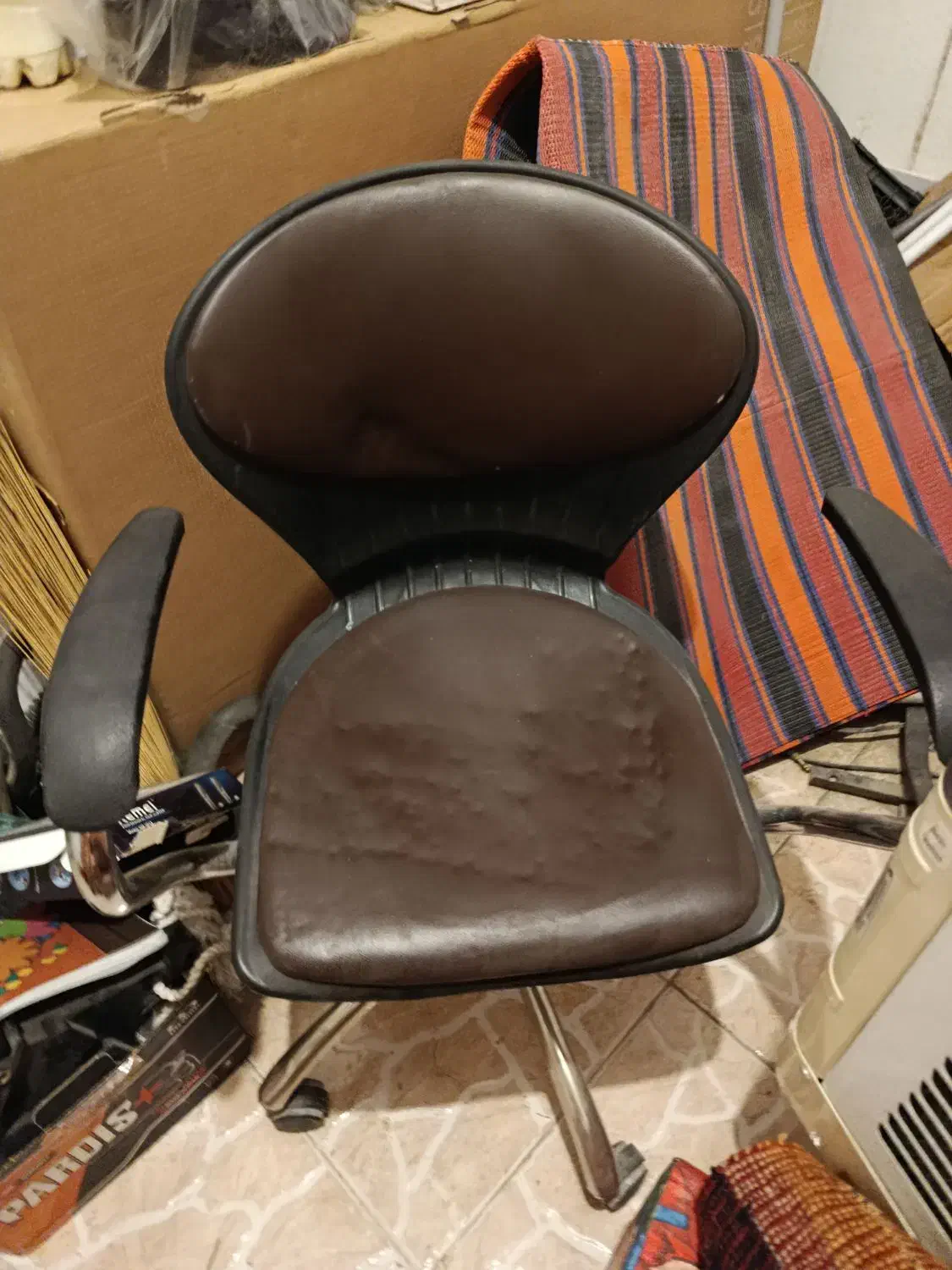 صندلی|صندلی و نیمکت|یاسوج, |دیوار