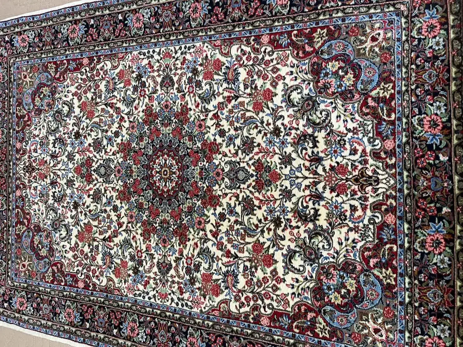 فرش دستباف|فرش|قزوین, |دیوار