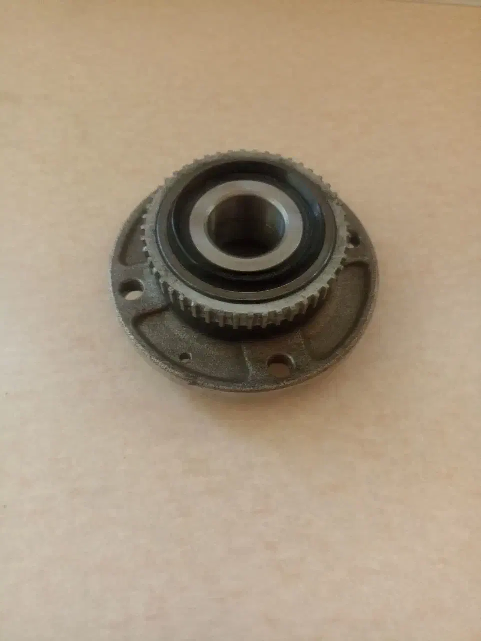 بلبرینگ چرخ عقب پژو|قطعات یدکی و لوازم جانبی|قم, علی آباد سعدگان|دیوار