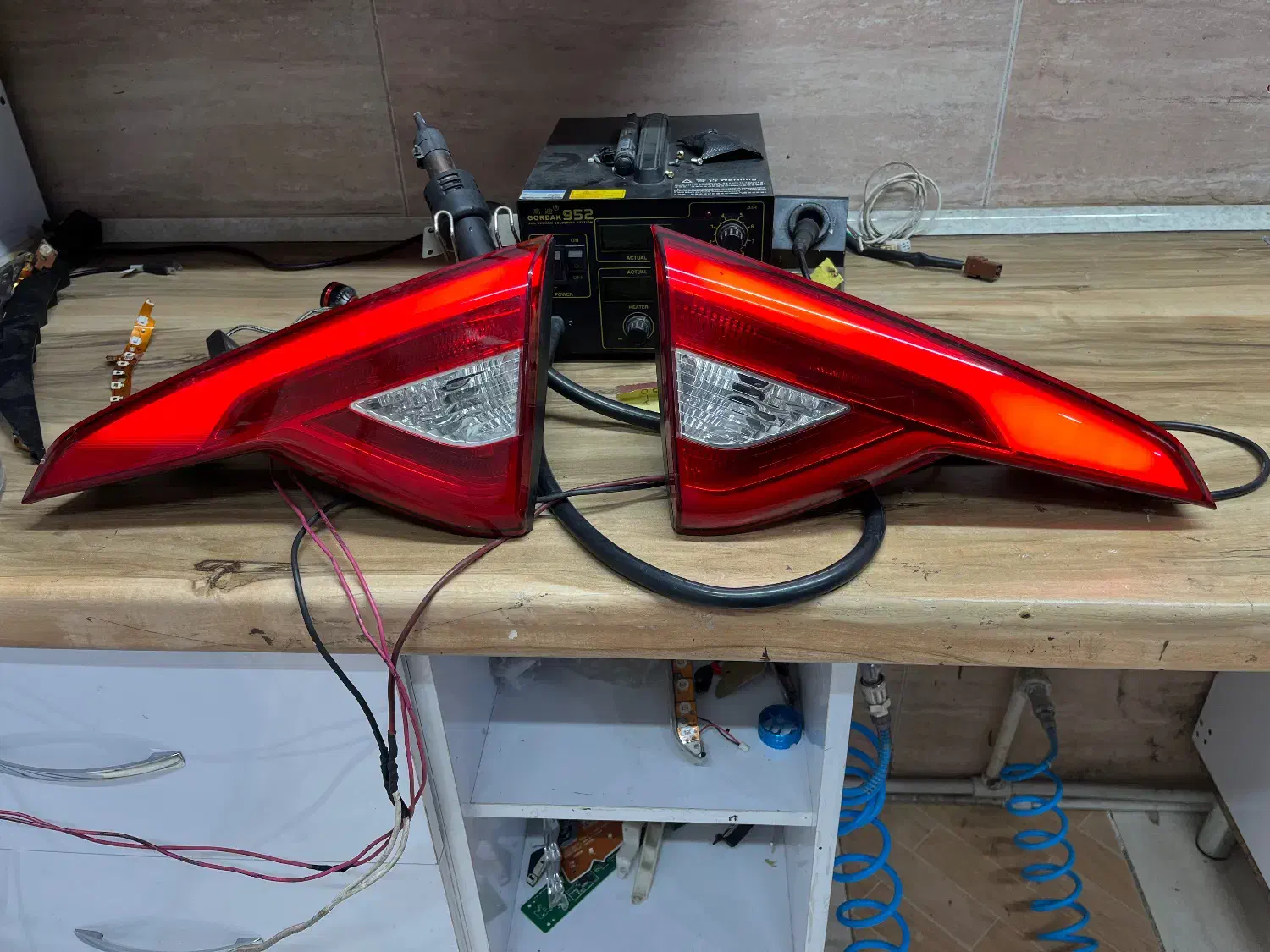 تعمیر نعون ال ای دی ماشین|خدمات موتور و ماشین|مشهد, کوی المهدی|دیوار