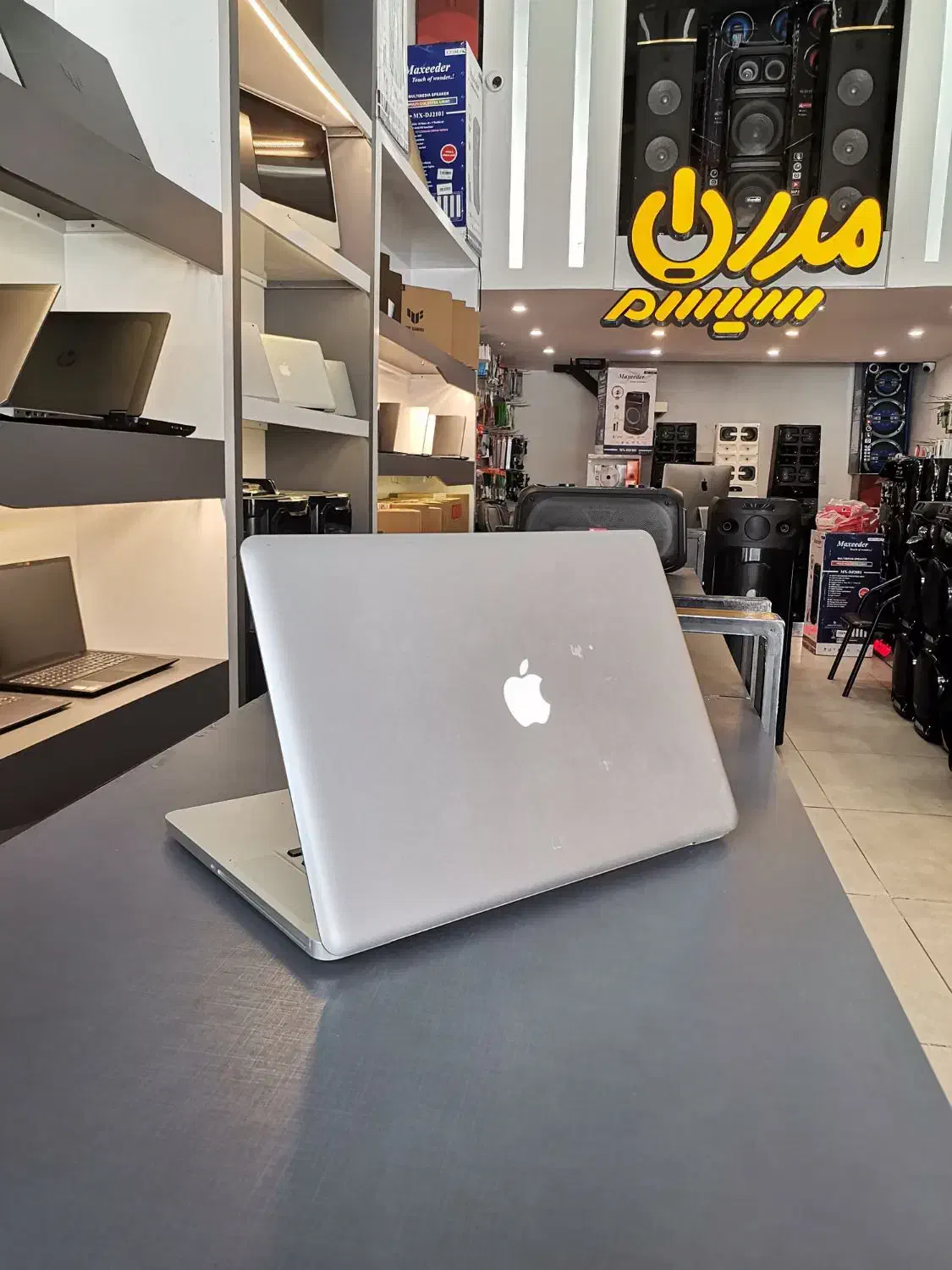 مک بوک پرو i7 با16Gرم باحافظه SSD|رایانه همراه|یزد, |دیوار
