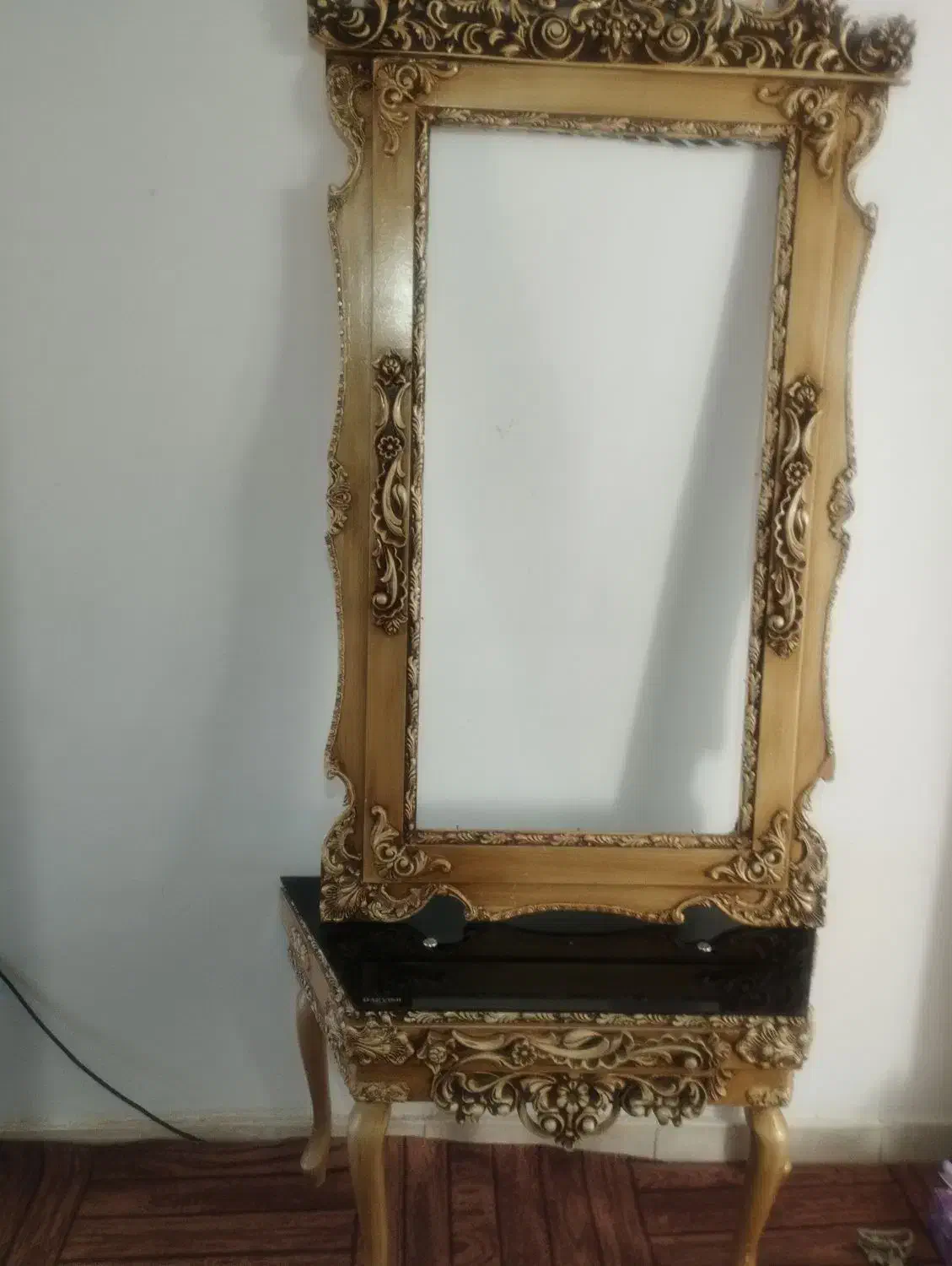 آینه و کنسول|بوفه، ویترین، کنسول|پرند, فاز ۵|دیوار