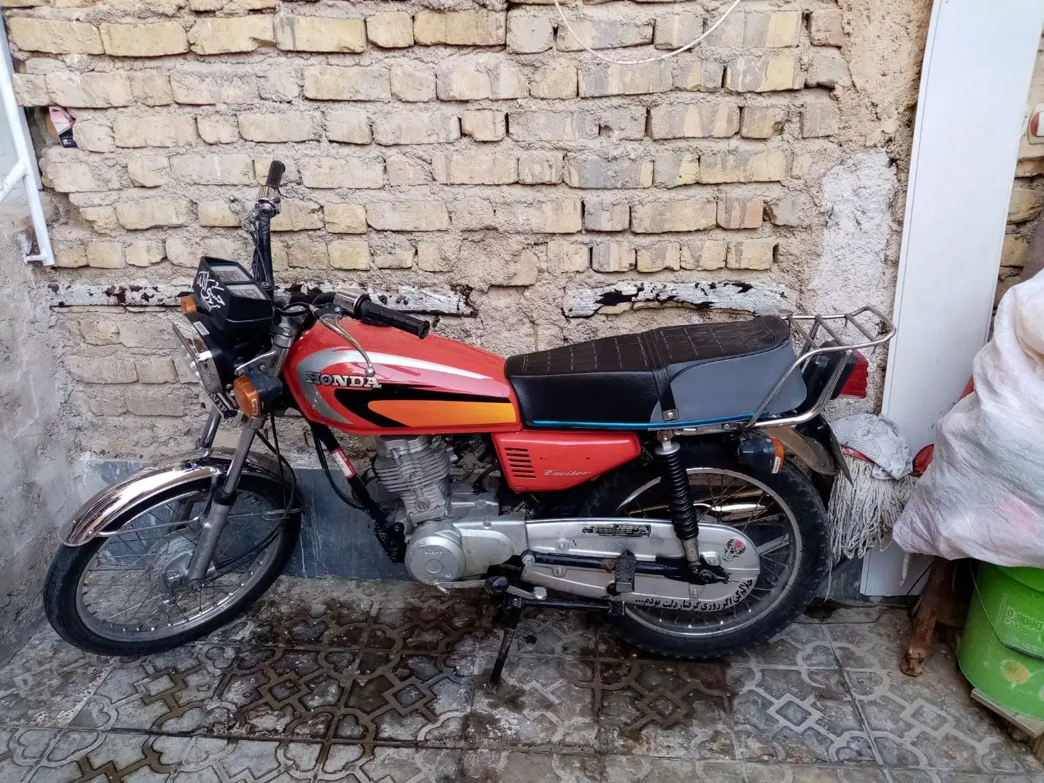 هندا 125 مدل 85|موتورسیکلت|شیراز, شهرک امام حسین|دیوار