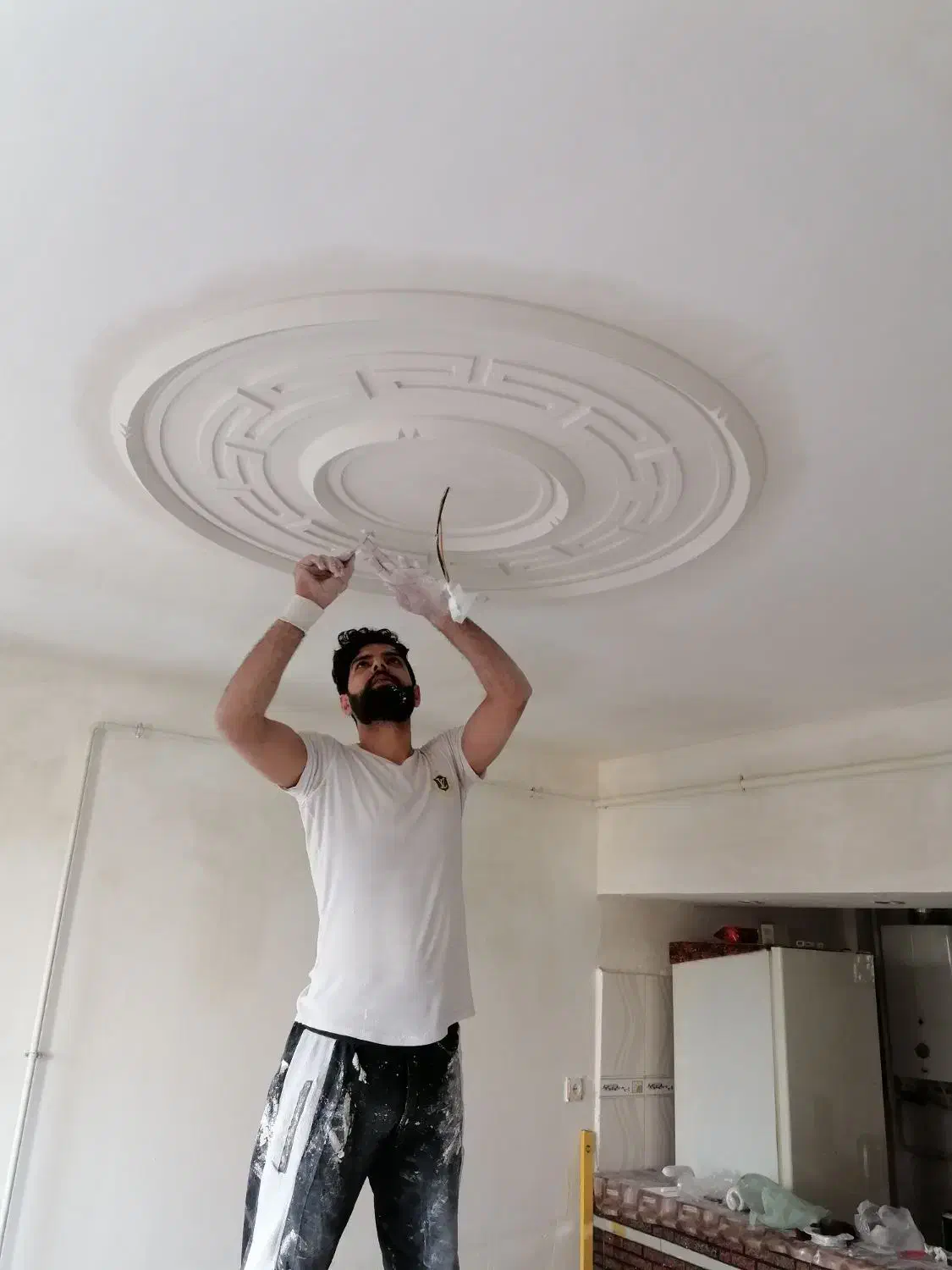 گچ کاری و بلکا زنی حرفه ای|خدمات پیشه و مهارت|رشت, یخسازی|دیوار