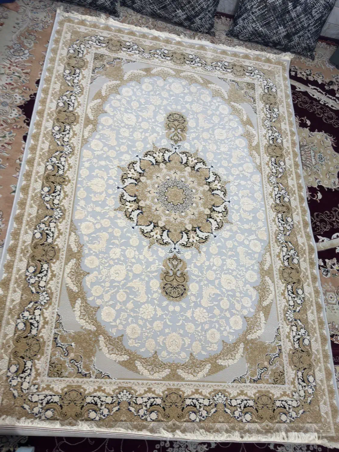 فرش ۶ متری|فرش|قم, قلعه کامکار|دیوار