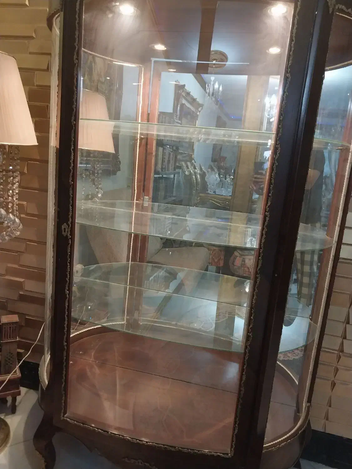 ویترین کریستال و آباژور و ساعت|بوفه، ویترین، کنسول|پردیس, فاز ۲|دیوار