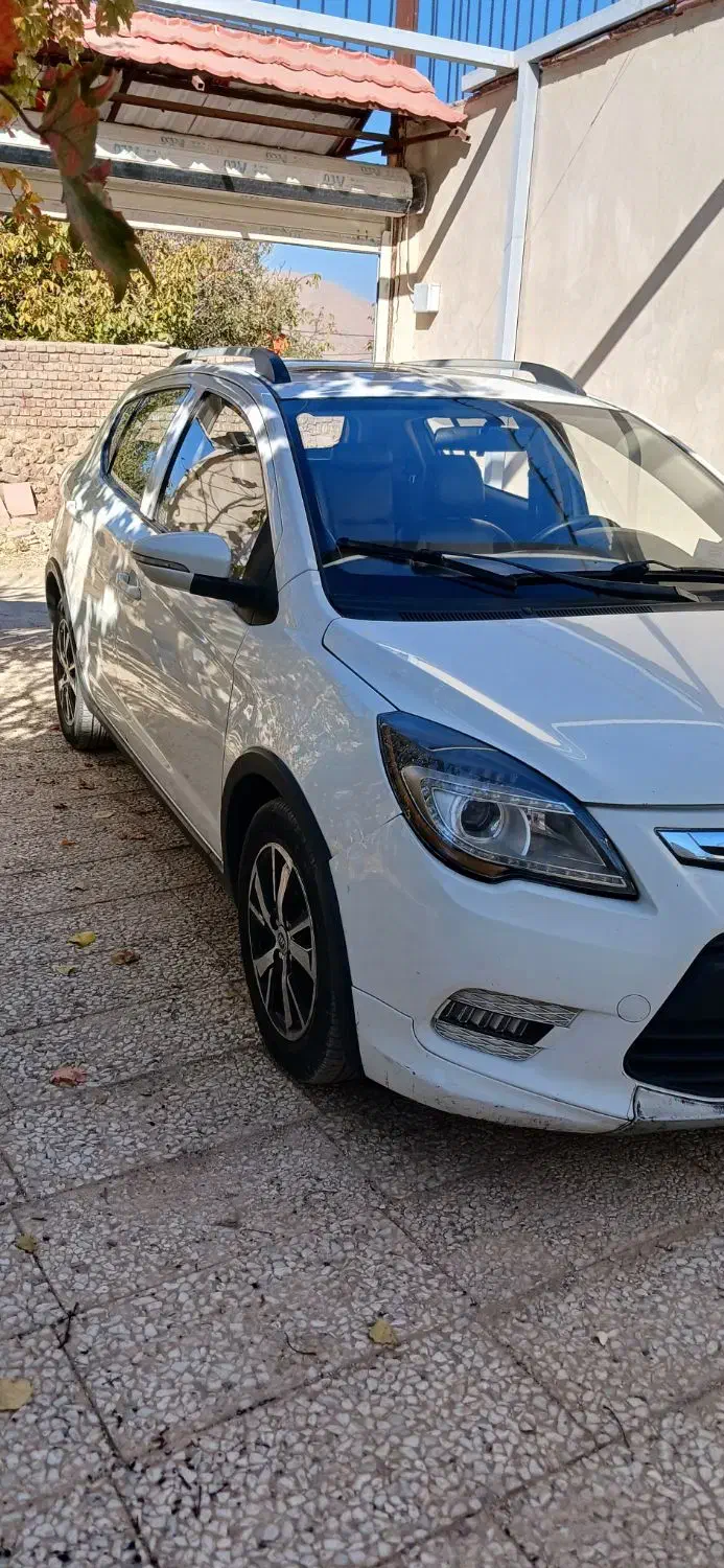 لیفان X50 مدل ۱۳۹۴ . سفید، بدون رنگ و تصادف|خودرو سواری و وانت|تهران, یوسف‌آباد|دیوار