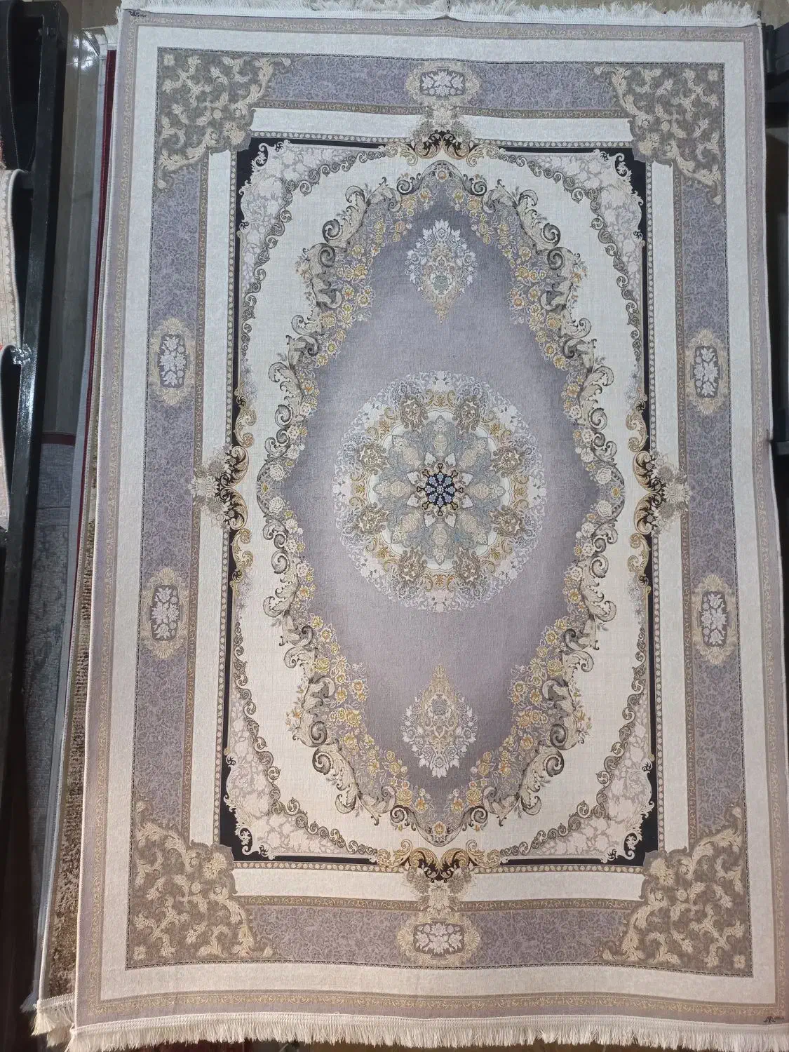 مخمل فرش ضمانت دار کد ۸۸۸ برند اکسین فرش|فرش|اصفهان, لیمجیر|دیوار