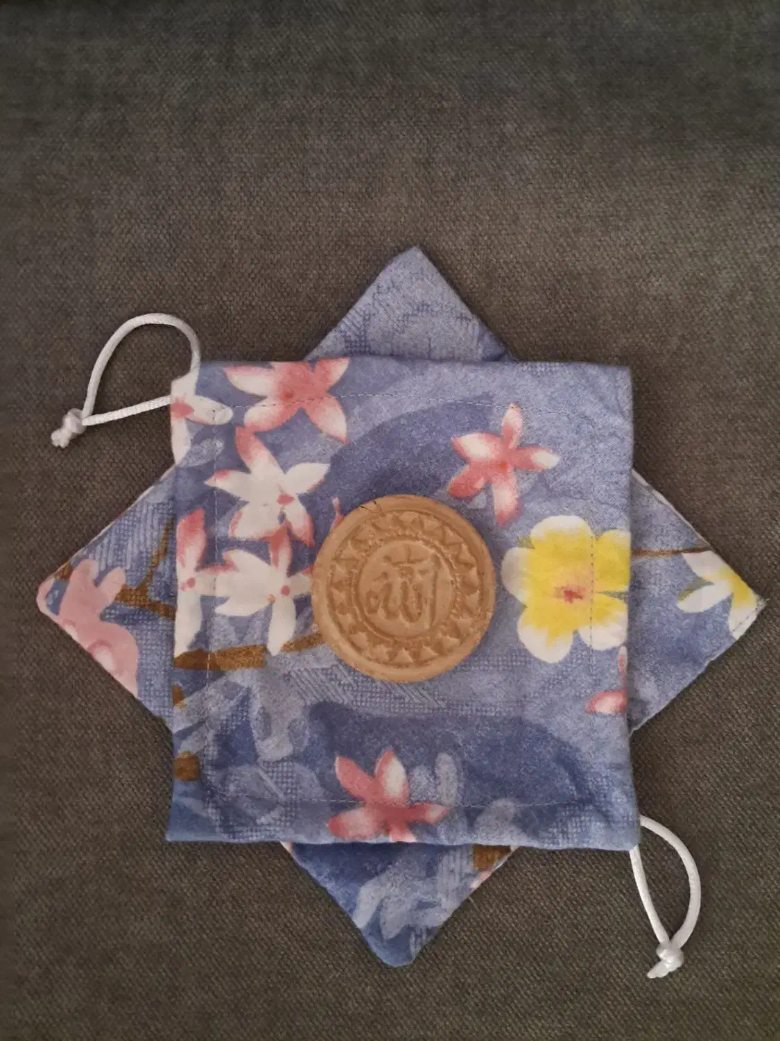 جا نماز و رحل قرآن|صنایع دستی و سایر لوازم تزئینی|خمینیشهر, |دیوار