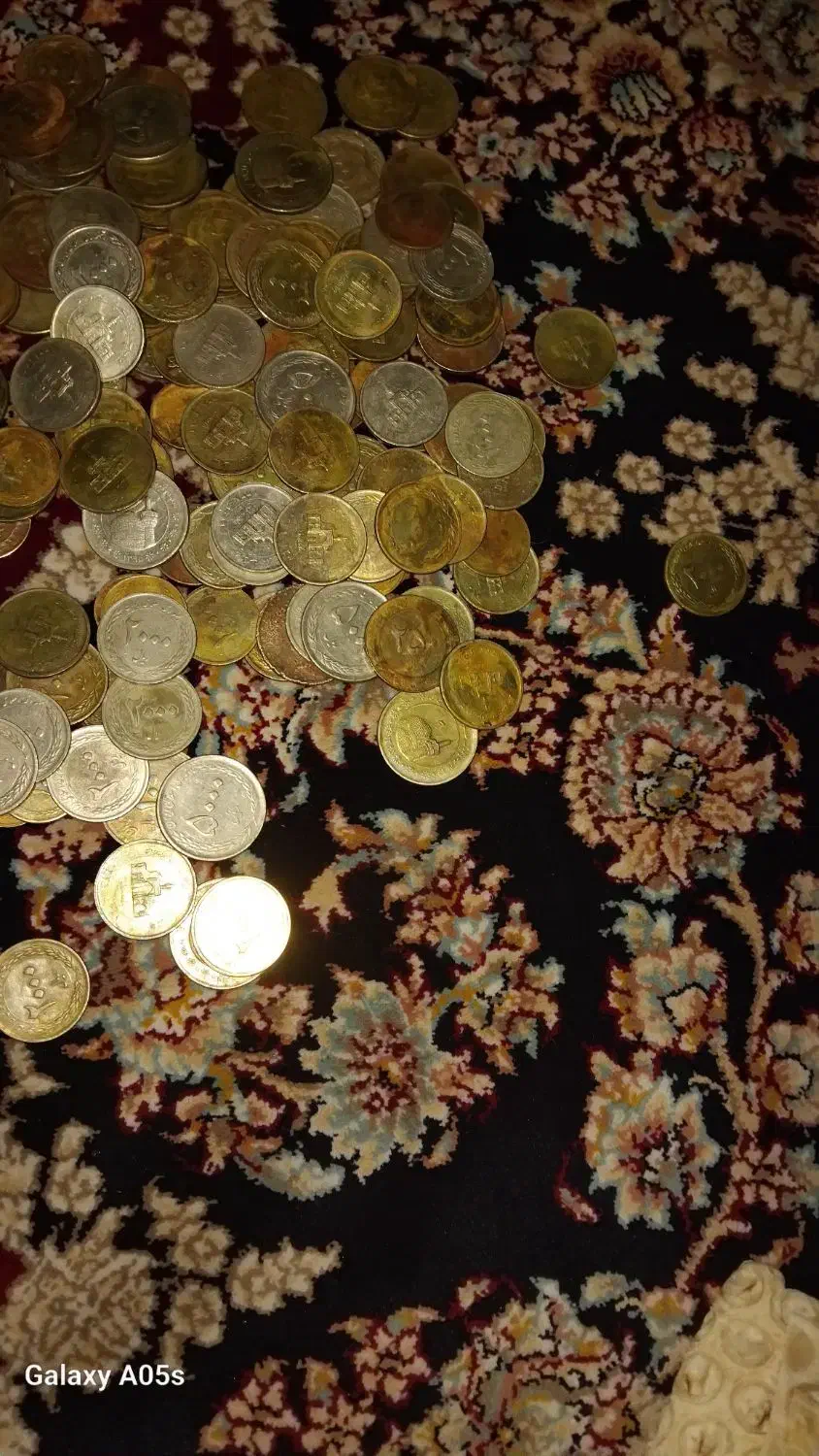 ترازوی وزن کشی سالم وخوشگل وخوش رنگ ومحکم وبادوام|تجهیزات ورزشی|رباطکریم, رباطکریم|دیوار