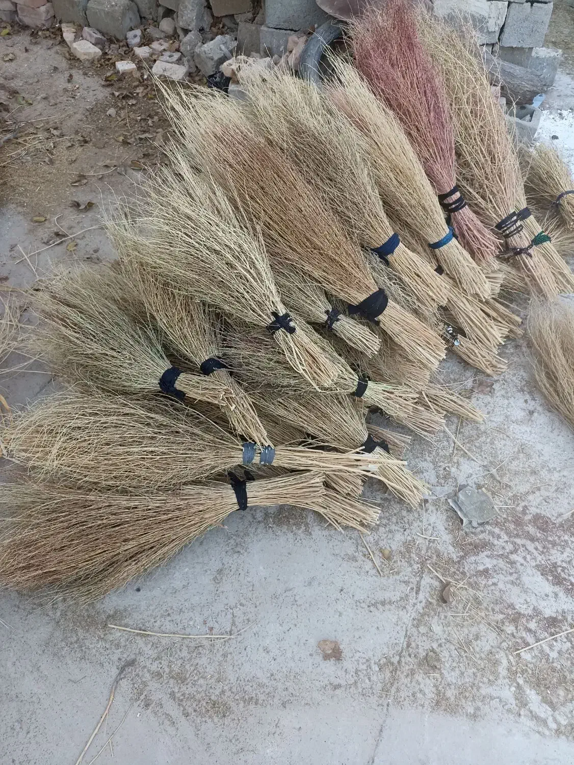 جارو|لوازم نظافت|ملکان, |دیوار