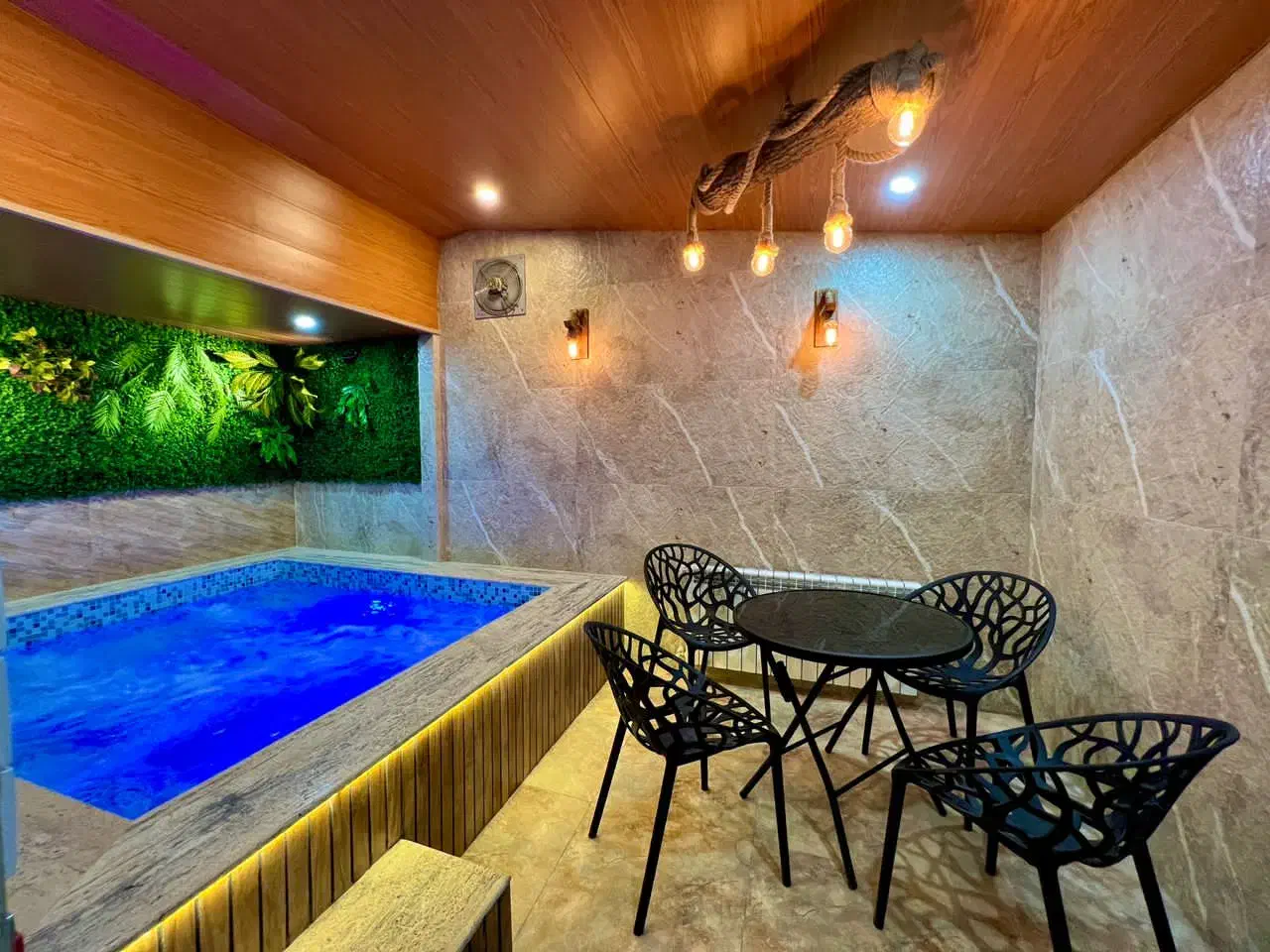 ویلا چوبی جکوزی دار نزدیک دریا (بدون واسطه)|اجارهٔ کوتاه‌مدت آپارتمان و سوئیت|بندر انزلی, معلم|دیوار