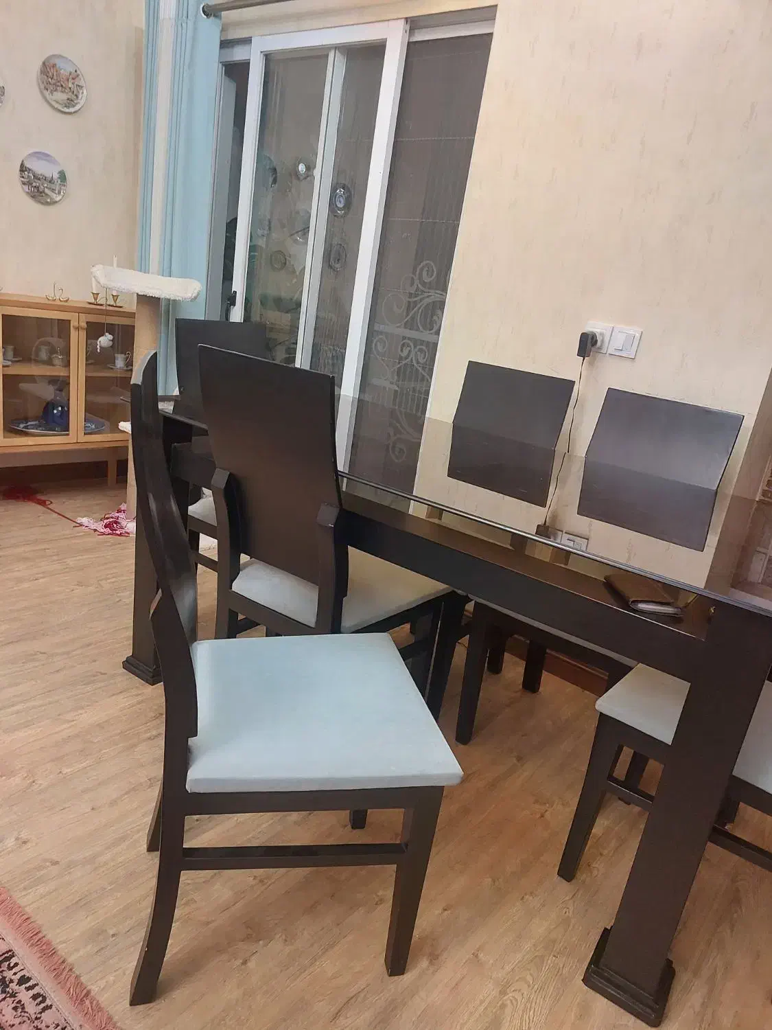 میز وسط صندلی ۶ نفره|میز و صندلی غذاخوری|گرگان, |دیوار