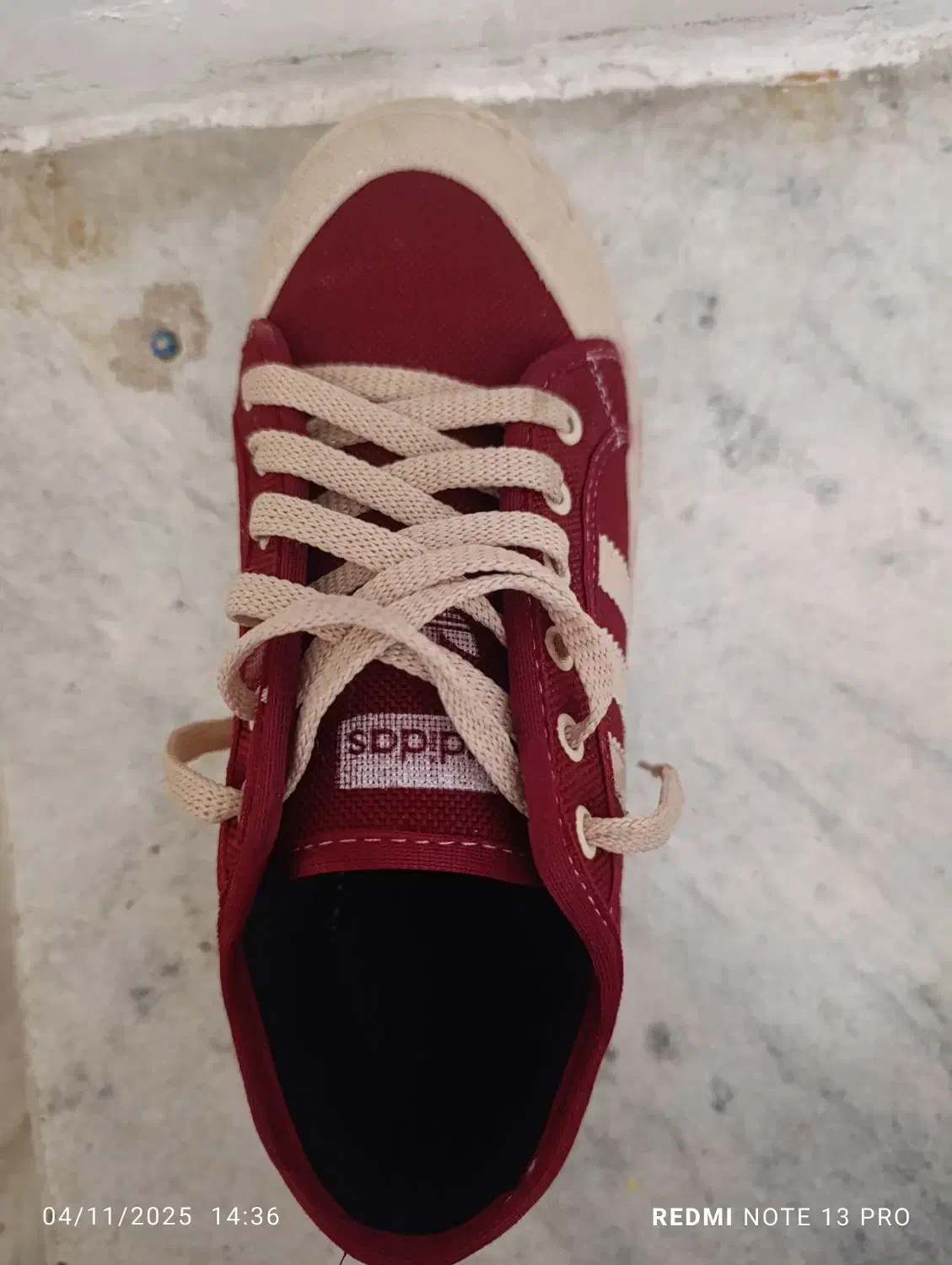 یک جفت کفش اسپرت|کیف، کفش، کمربند|کرمانشاه, |دیوار