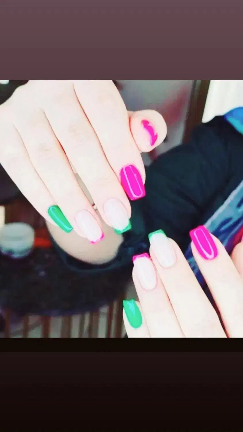 کاشت ناخن تخفیف ویژه پاییزی|خدمات آرایشگری و زیبایی|کرمانشاه, |دیوار