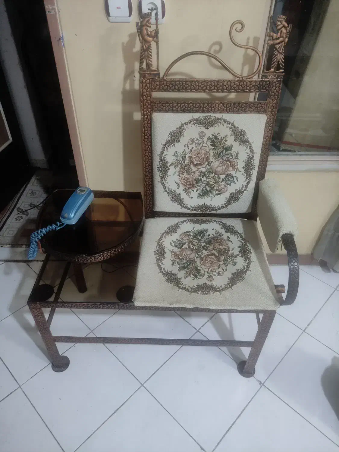 میز تلفن قدیمی|میز تلفن|شاهینشهر, فردوسی|دیوار