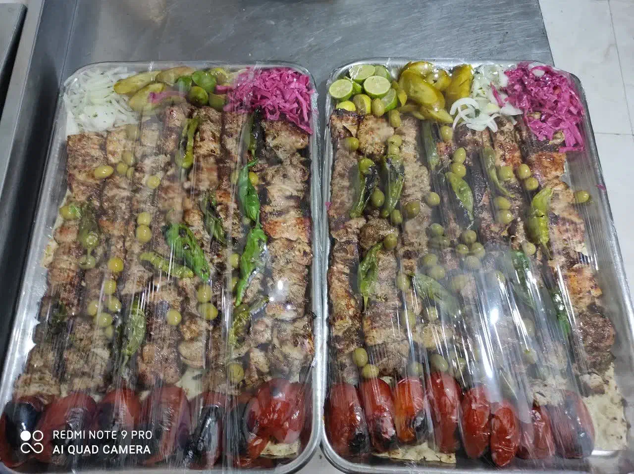 استخدام رستوران|استخدام خدمات فروشگاه و رستوران|شهرضا, |دیوار