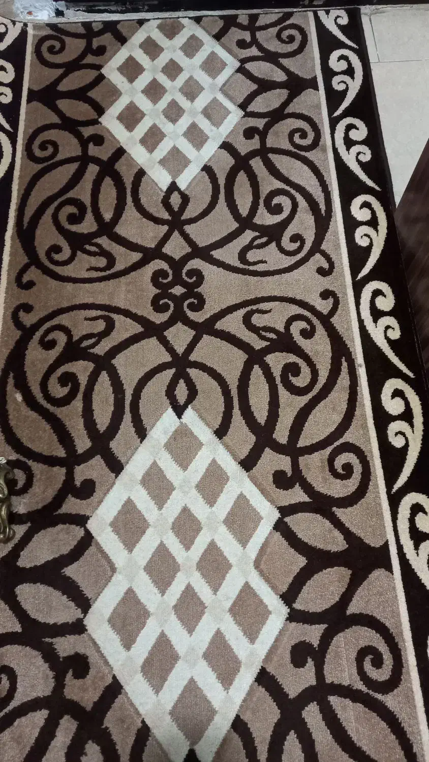 قالیچه به طول ۲متر ۶۵ وعرض ۱۰۰ سالم و تمیز|فرش|رشت, پل تالشان|دیوار