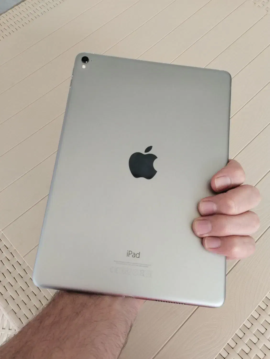 ایپد پرو|تبلت|رشت, نامجو|دیوار