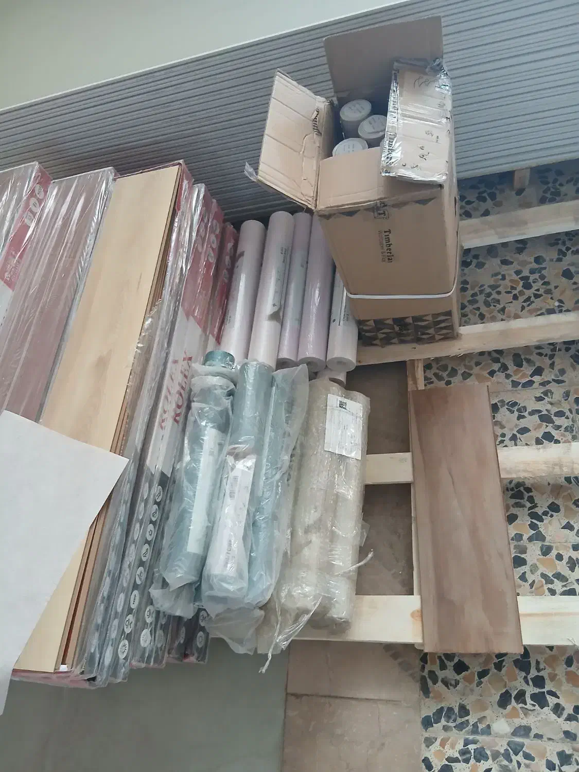 فروش کاغذ دیواری و...|مصالح و تجهیزات ساختمان|جهرم, |دیوار