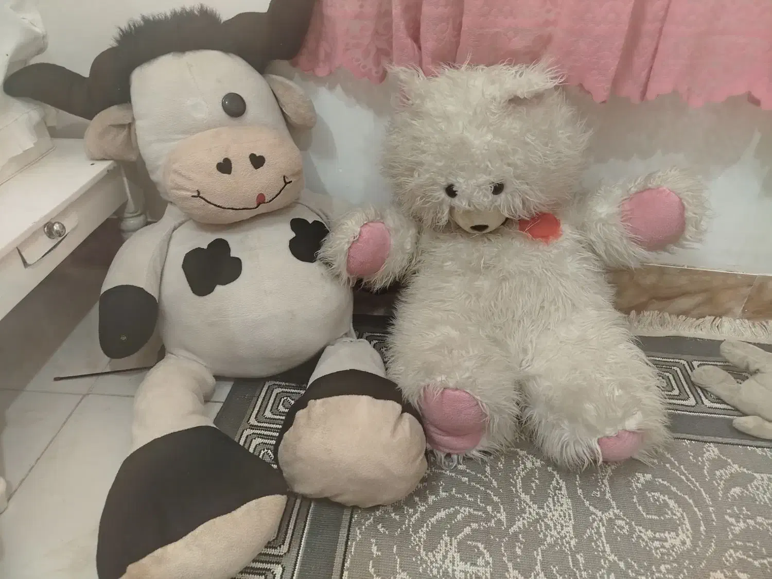 عروسک|اسباببازی بچه|نیشابور, کوی فرهنگیان|دیوار