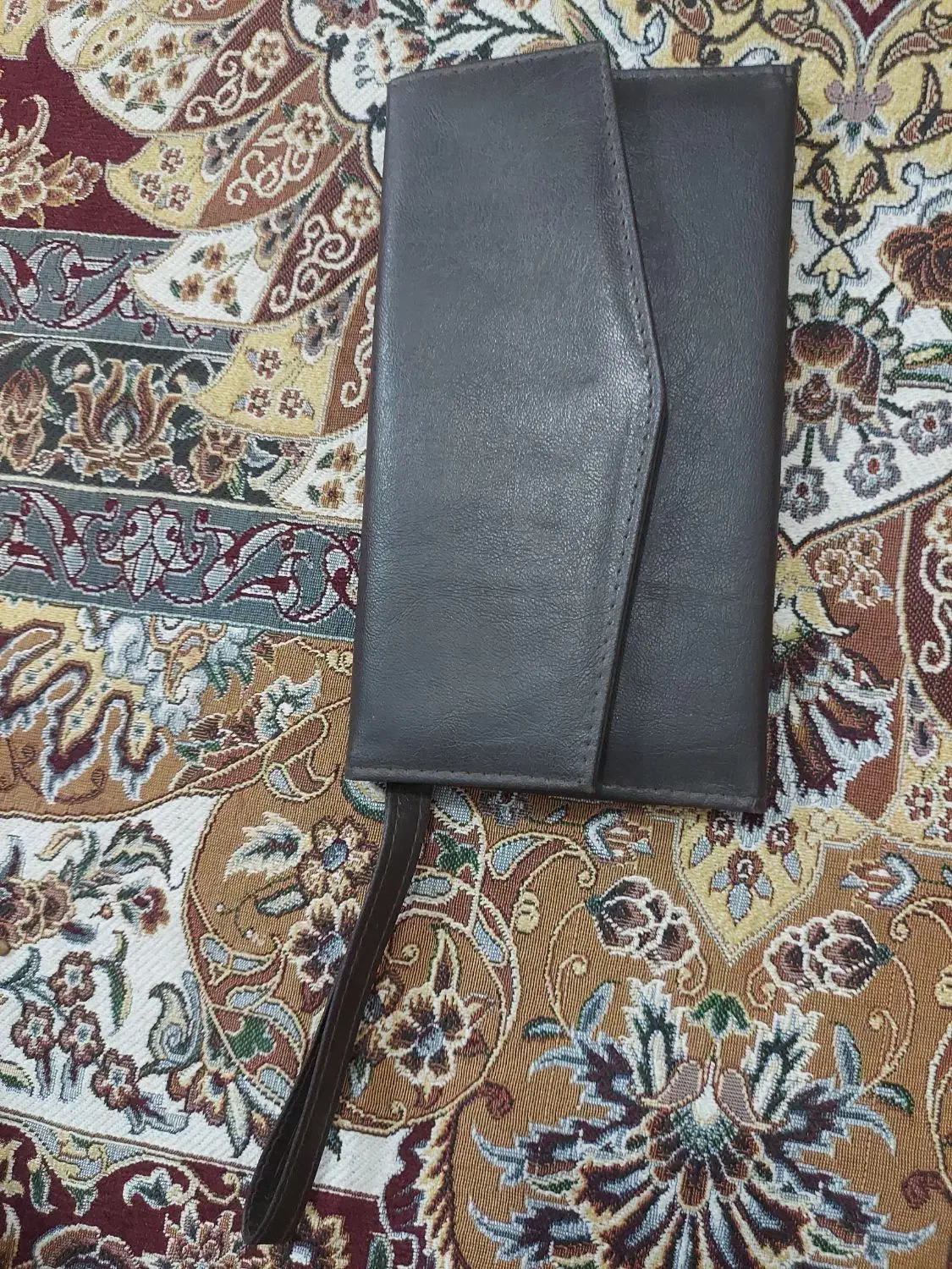 کیف دستی|کیف، کفش، کمربند|کیش, |دیوار