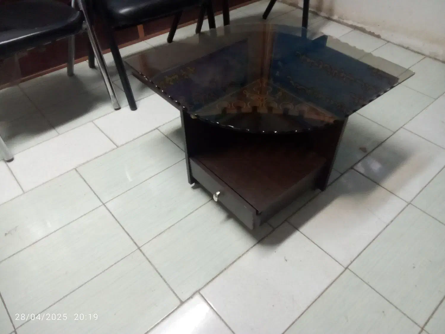 میز جلو مبلی|مبلمان خانگی و میز عسلی|بیرجند, |دیوار