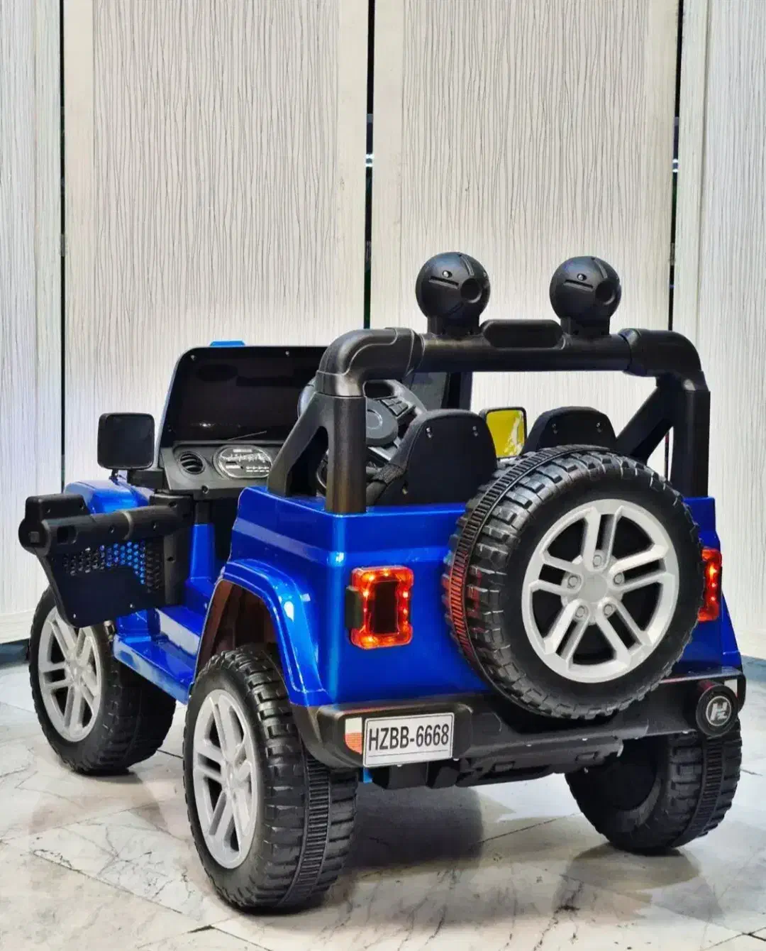 ماشین شارژی جیپ آفرود 6 موتور بدون پیش بدون سود|اسباببازی بچه|نجفآباد, امیرآباد|دیوار