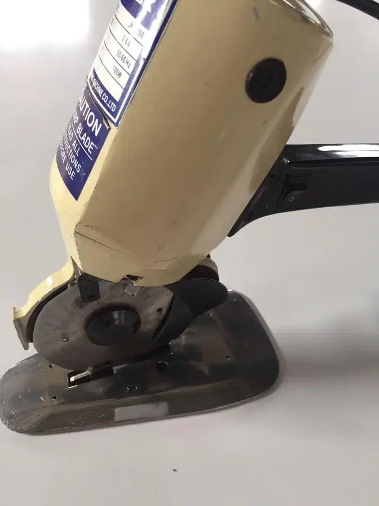 قیچی برقی ۸ پر|لوازم خیاطی و بافتنی|گرمدره, |دیوار