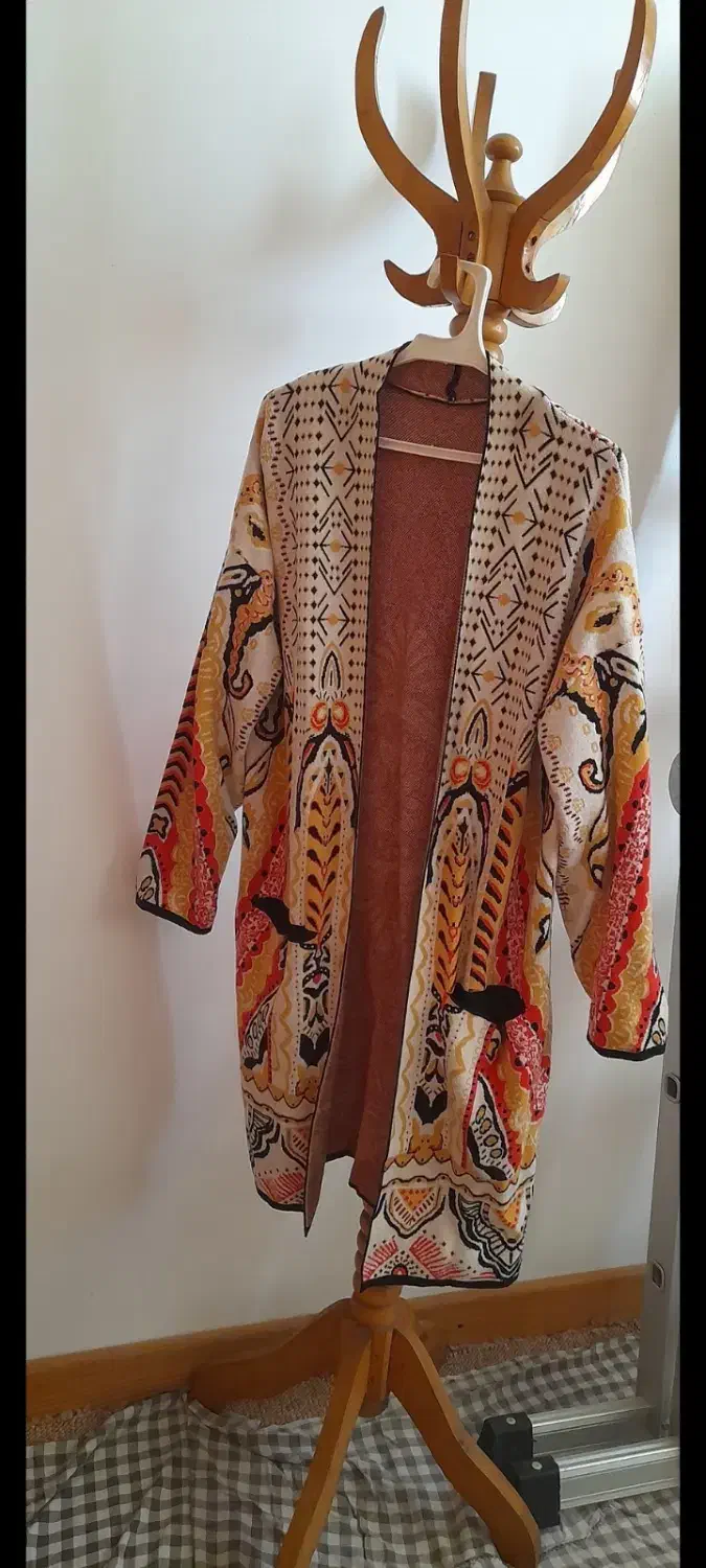 فروش پالتوپشم ومانتوپشم سایز۴۲-۴۴|لباس|رشت, چله خانه|دیوار