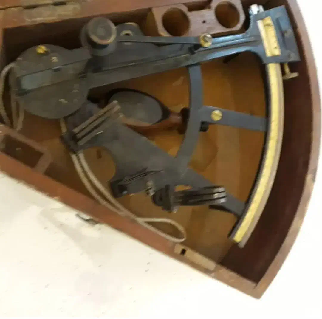 لوازم قدیمی و ارزنده و کارآیی|کلکسیون اشیاء عتیقه|تهران, فلسطین (میدان انقلاب)|دیوار