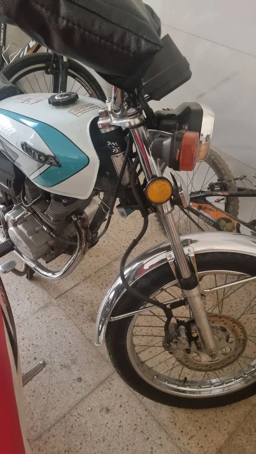 ۲۰۰مدل ۹۴|موتورسیکلت|شاهین‌شهر, عطار|دیوار