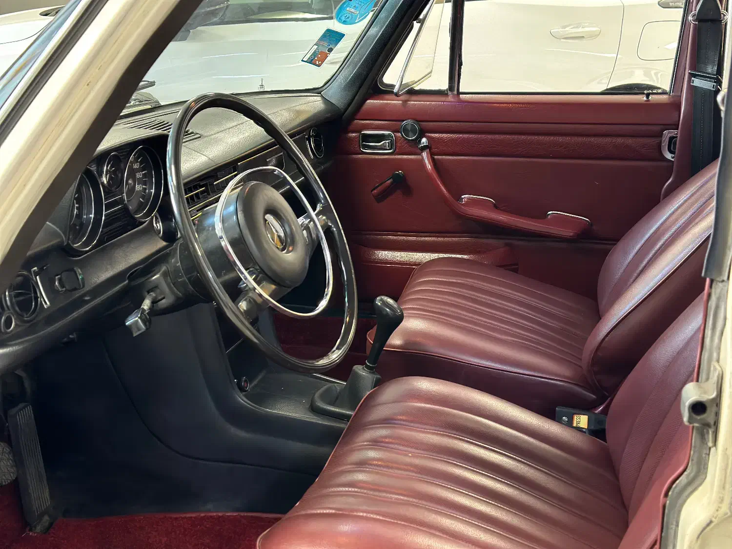 بنز معماری e200|خودرو کلاسیک|تهران, جمالزاده|دیوار